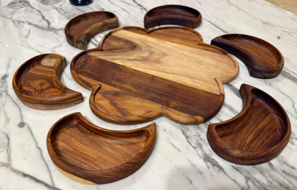 Clover Snack Platter – Handcrafted Shisham Wood