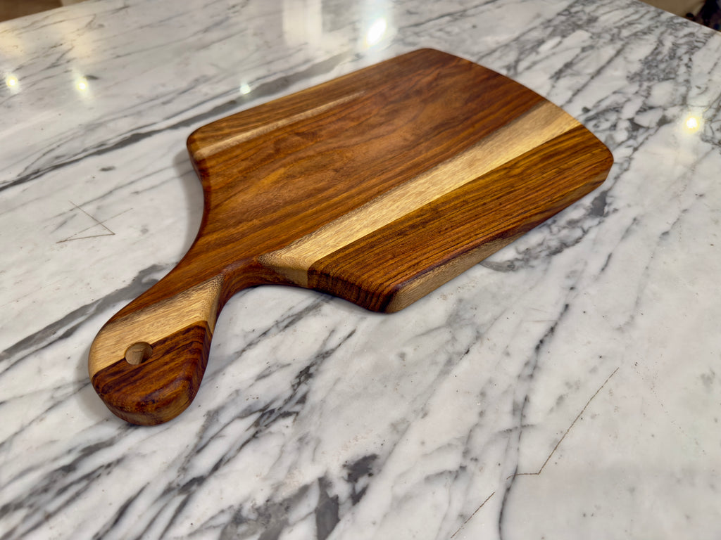 Handcrafted Shisham Wood Serving & Cutting Board with Handle – 20 × 37 cm