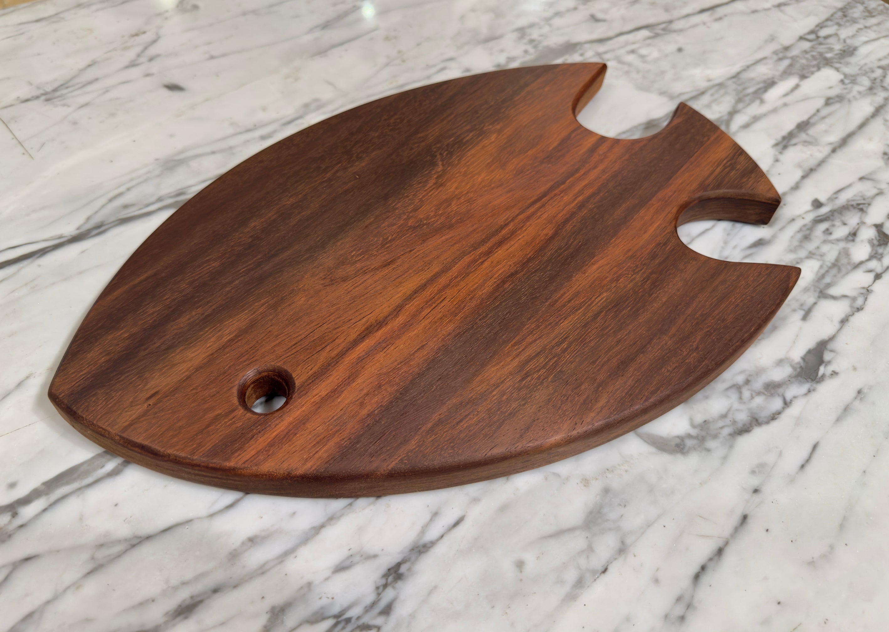 Handcrafted Shisham Wood Fish Serving Board – 40 × 25 cm