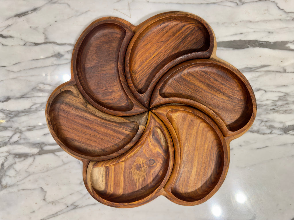 Clover Snack Platter – Handcrafted Shisham Wood