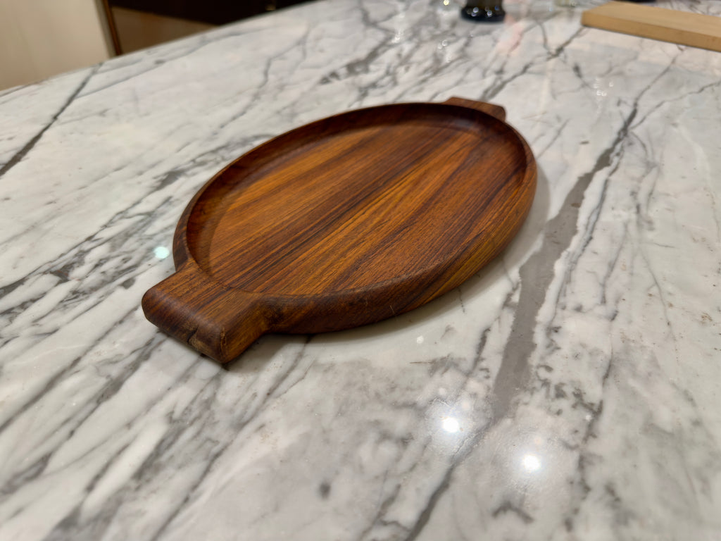 Oval Serving Platter – Solid Shisham Wood – 35 × 25 cm