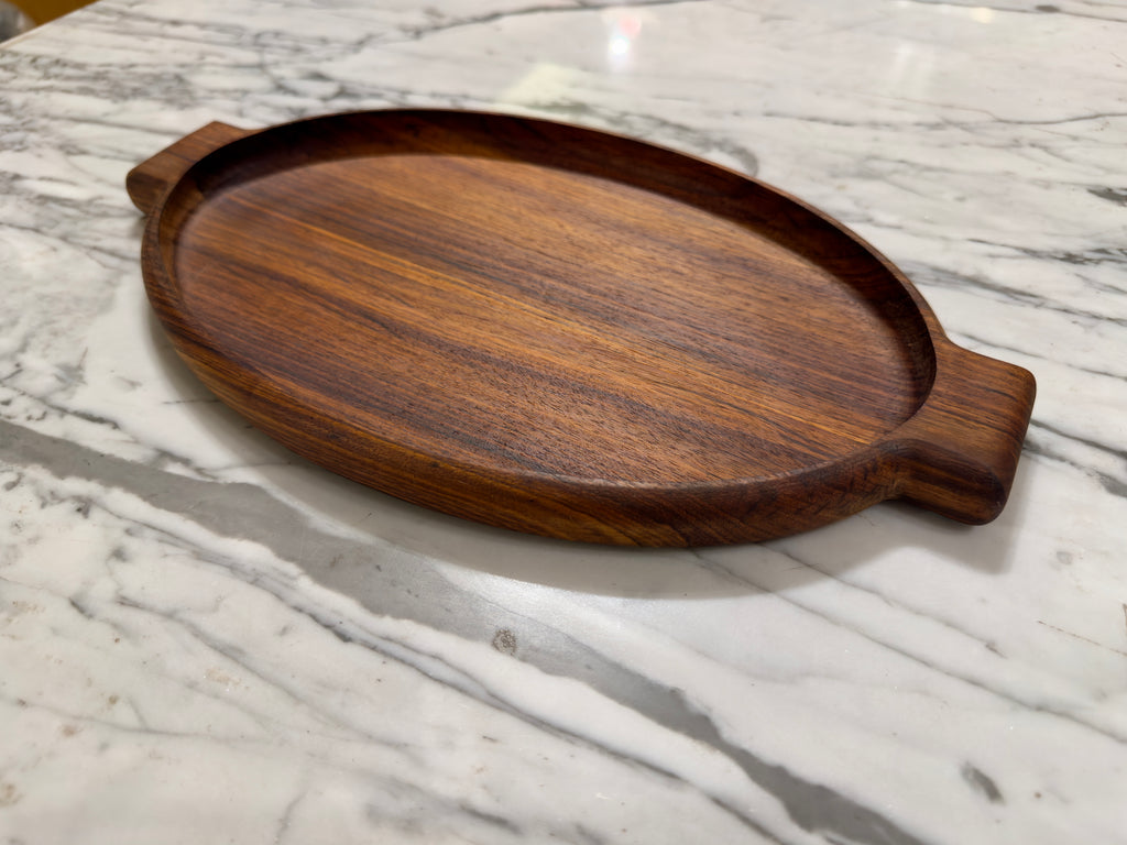 Oval Serving Platter – Solid Shisham Wood – 35 × 25 cm