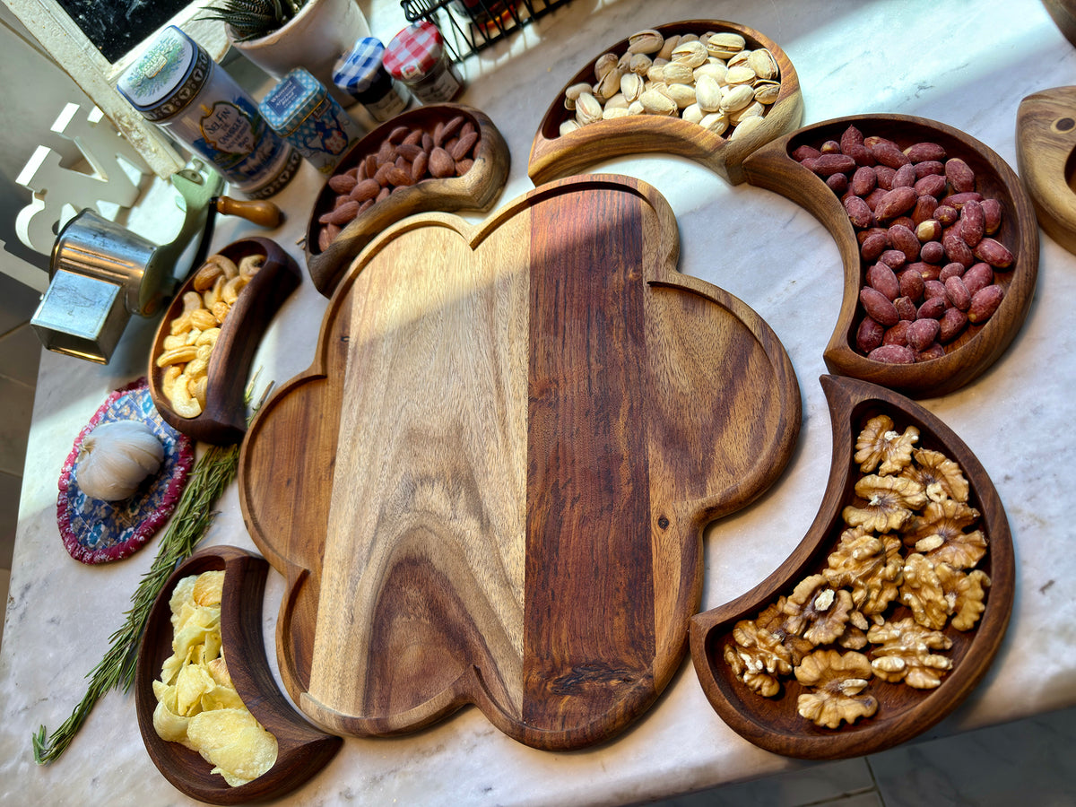 Clover Snack Platter – Handcrafted Shisham Wood