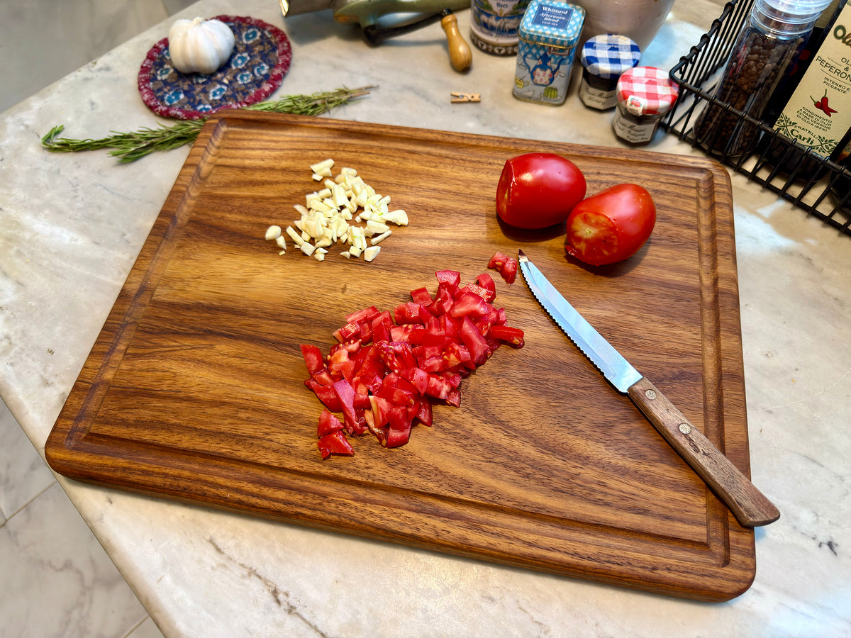 Cutting Board with Juice Grove