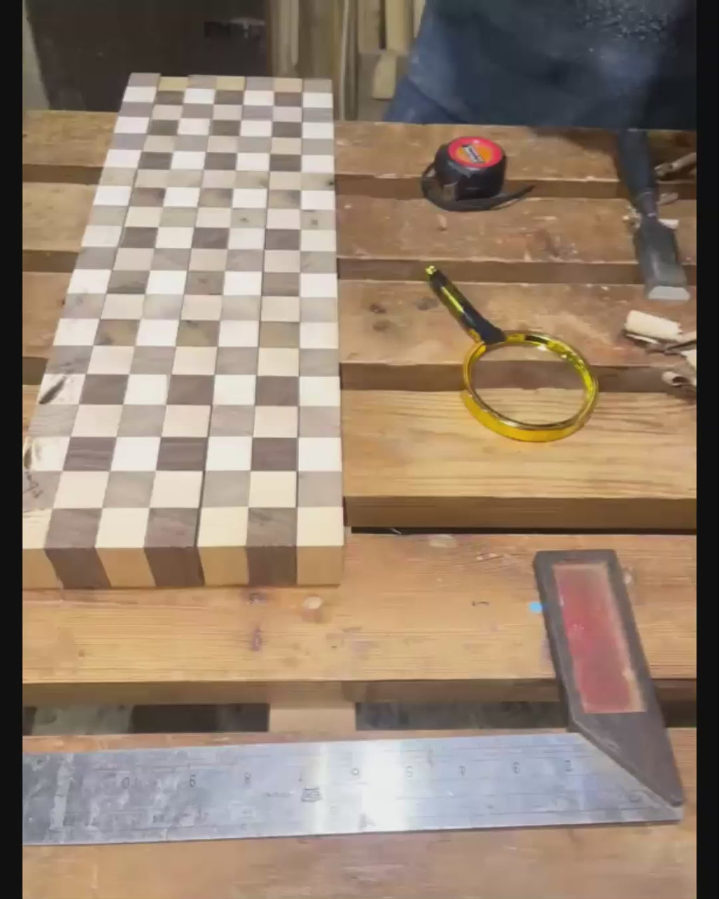 Premium End Grain Walnut & Maple Cutting Board – 46 × 32 cm