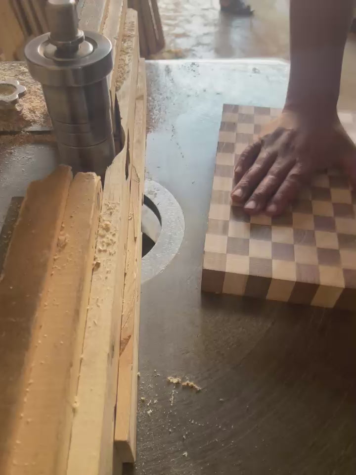 Premium End Grain Walnut & Maple Cutting Board – 46 × 32 cm